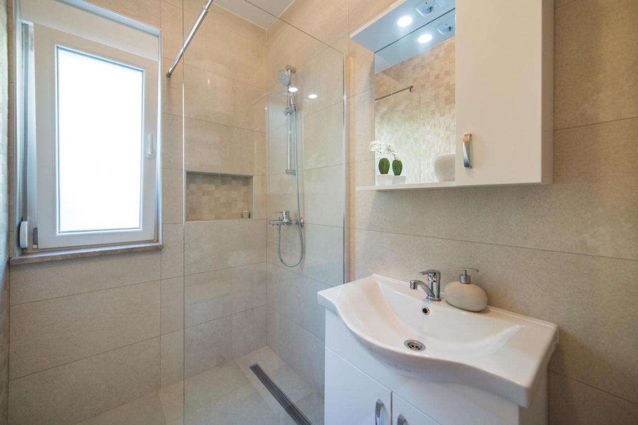 Apartments Zvonik บริสท์ ภายนอก รูปภาพ