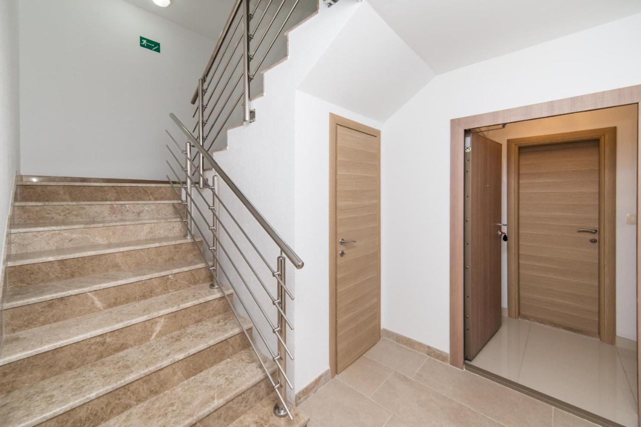 Apartments Zvonik บริสท์ ภายนอก รูปภาพ