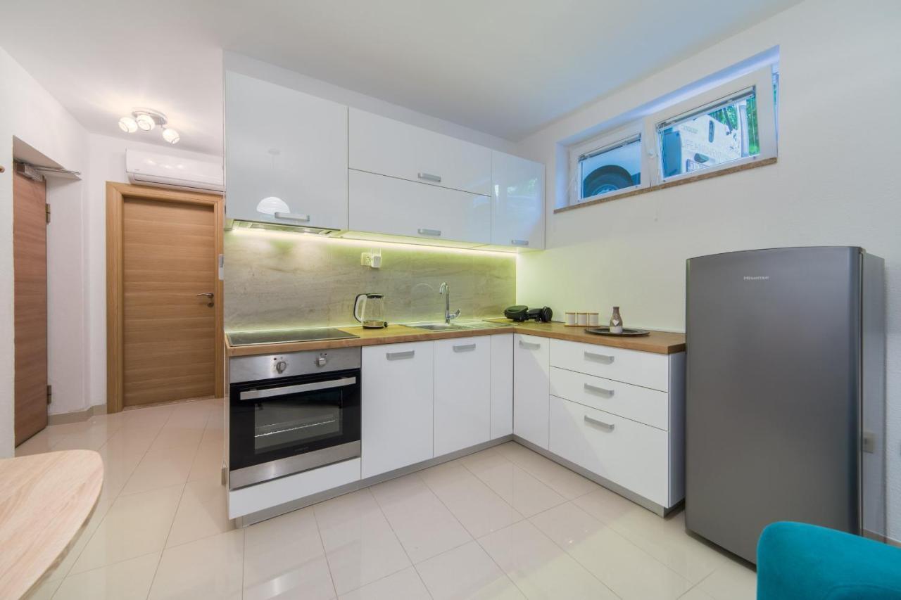 Apartments Zvonik บริสท์ ภายนอก รูปภาพ