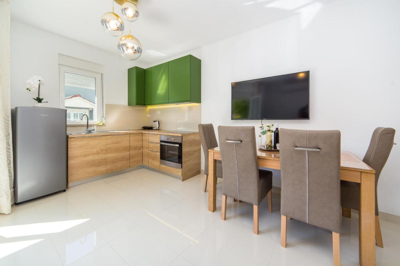 Apartments Zvonik บริสท์ ภายนอก รูปภาพ