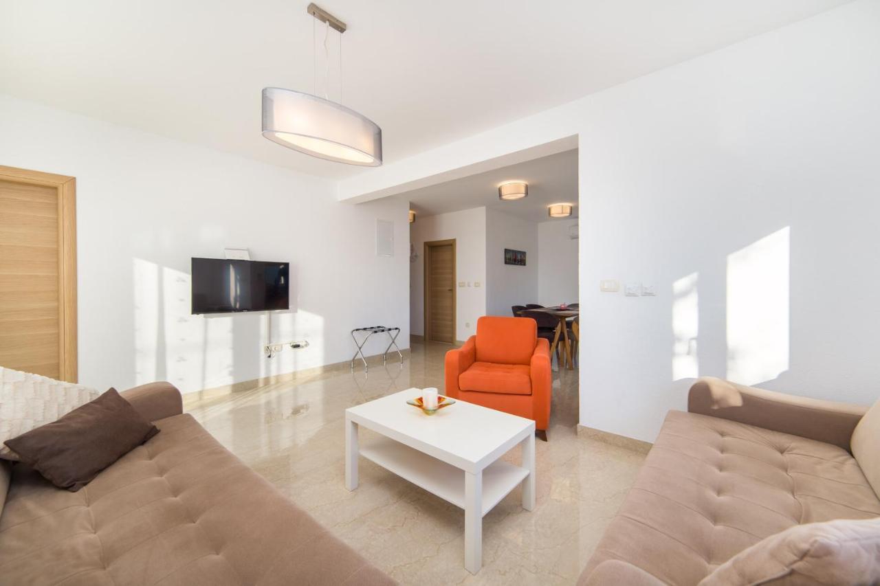 Apartments Zvonik บริสท์ ภายนอก รูปภาพ